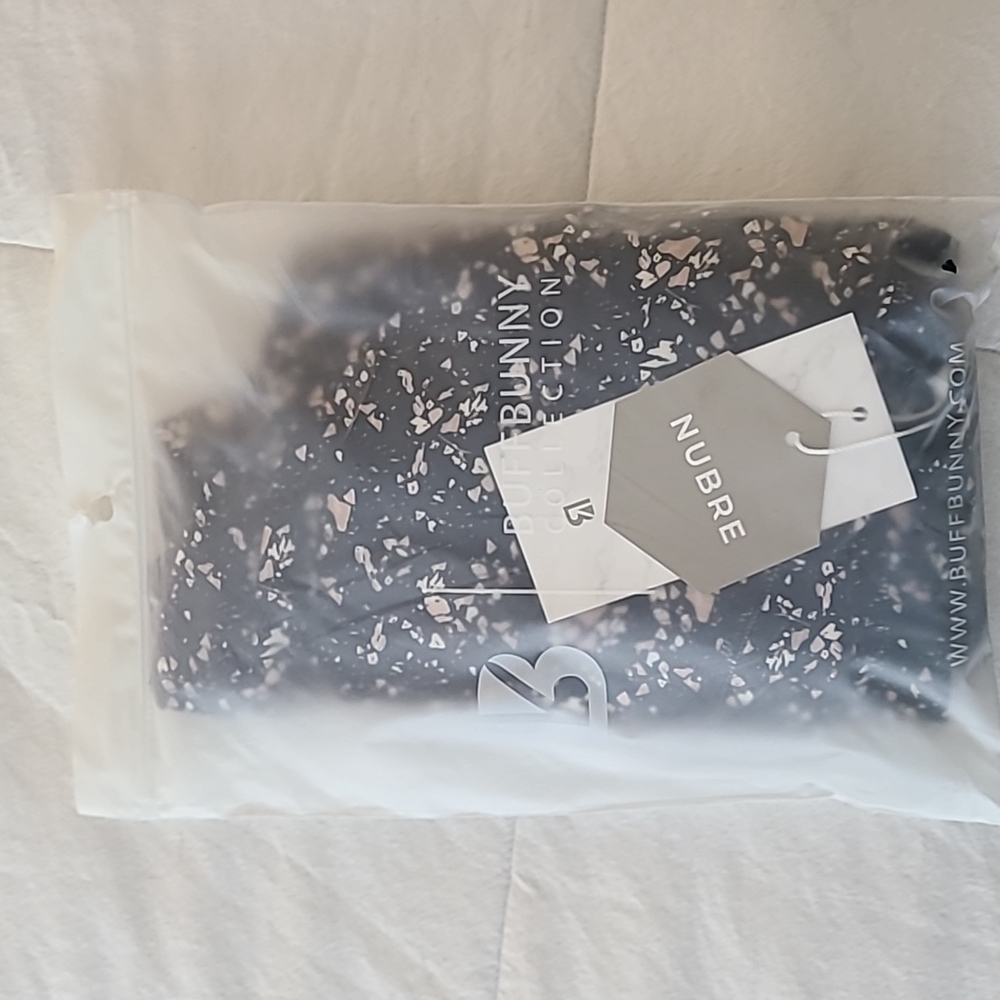 NWT BuffBunny Rosa Pocket Leggings- Black Terrazzo